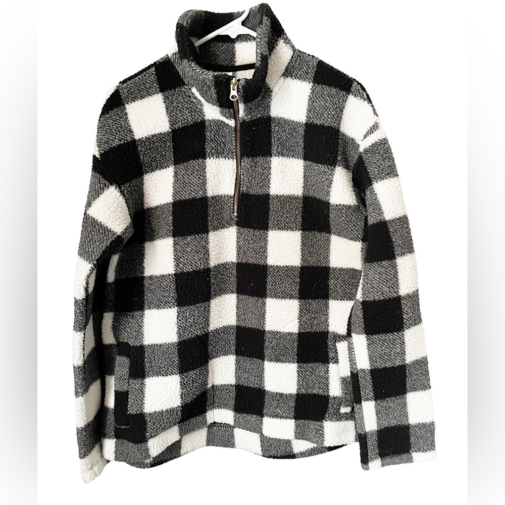 Old Navy Women’s Black and White Sherpa Jacket